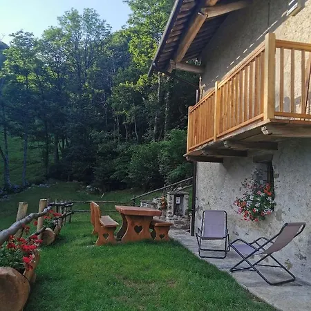 Baita Relais La Cesarina Σαλέ *